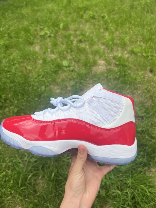 Jordan 11 Cherry