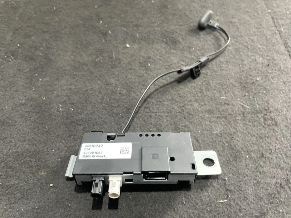 Antena radio Opel Zafira C facelift 2014 cod 421251063