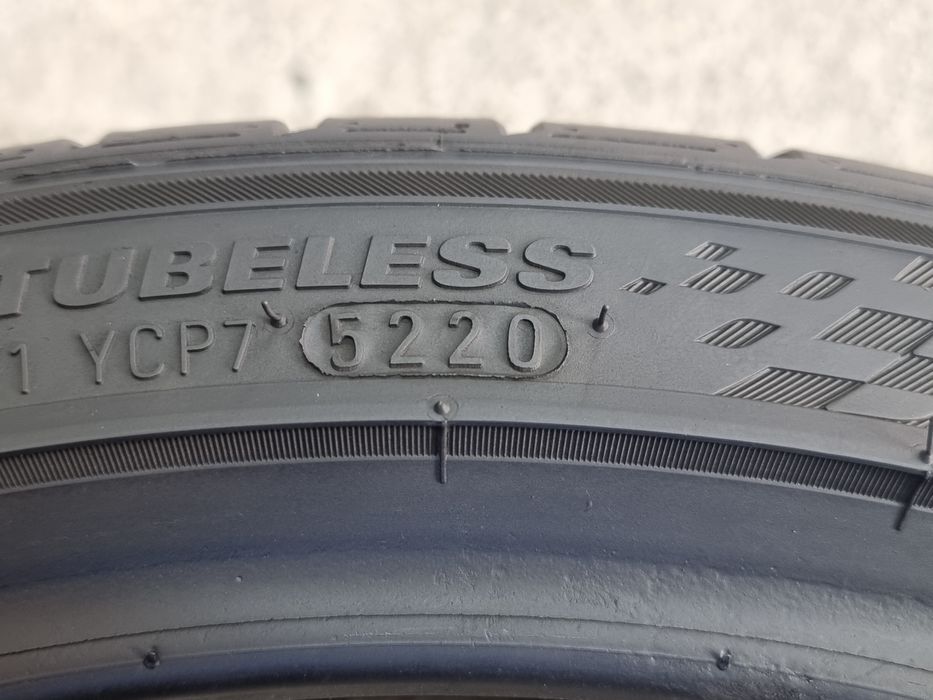 235/35/18 Kumho 4Броя: 190€ 7.2мм