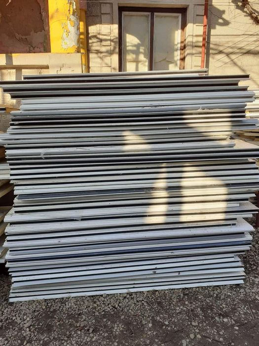 Vând panouri  noi diferite lungimi