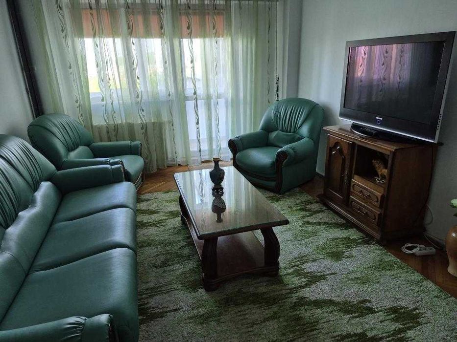 Apartament 4 camere de vanzare, Pitești AG