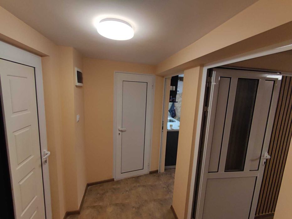 Дава се под наем Двустаен апартамент в Казанлък - 70 кв.м за 331.5 € - Снимка #7