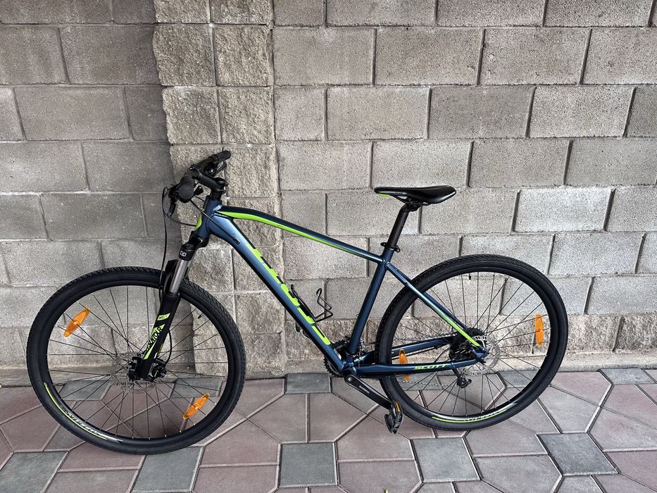 Велосипед Scott.