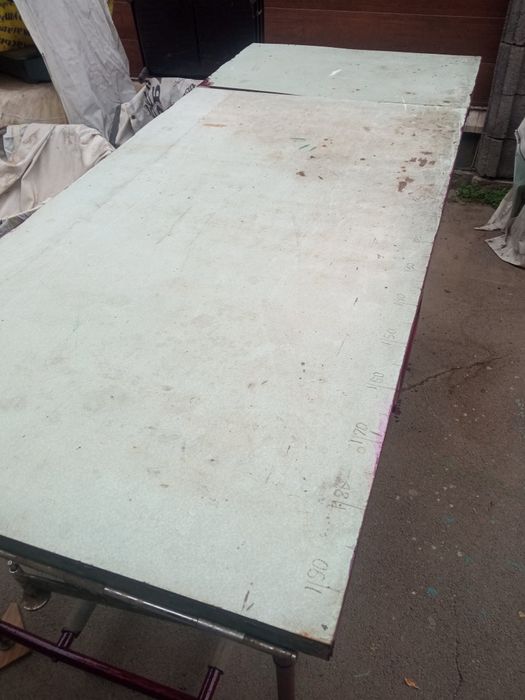 Продам.стол.верстак.