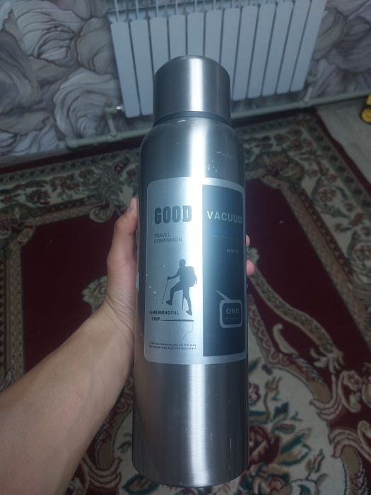 Продам Термос идеальное держит тепло