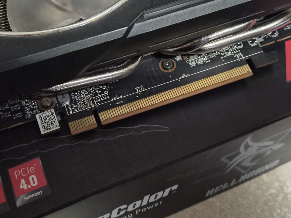 PowerColor Hellhound RX 6600 XT 8GB - Перфектно състояние, кутия, тестове