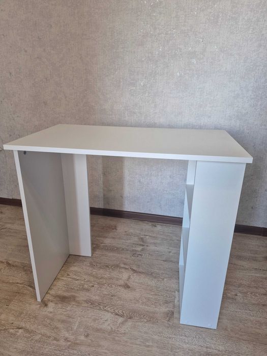 Стол белый 80×45×75