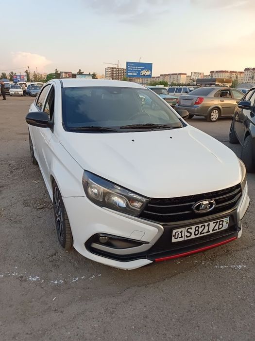 Автомобил сотилади