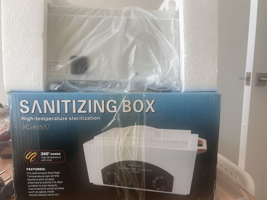 сухожаровой шкаф (Sanitizing Box) модель CH-360T.
