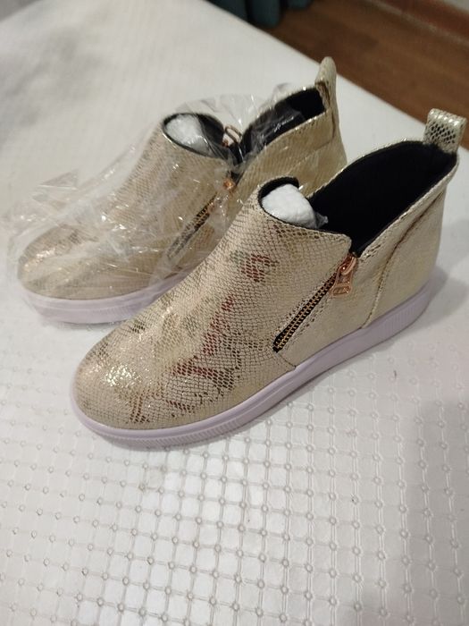 Женские слипоны Новые