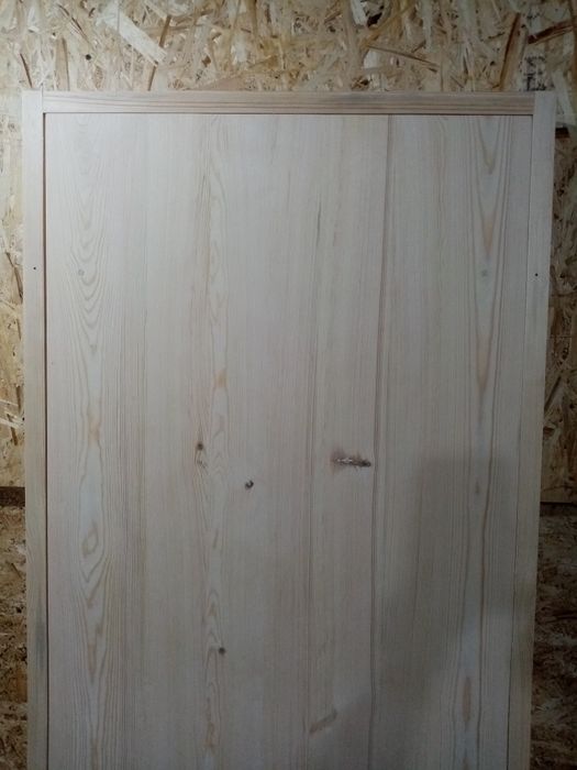 Дверь деревянная