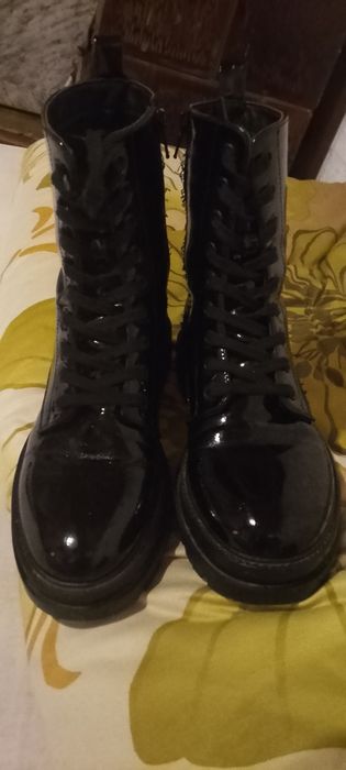 Vând botine Vans 37 cizmulițele 38 c&h