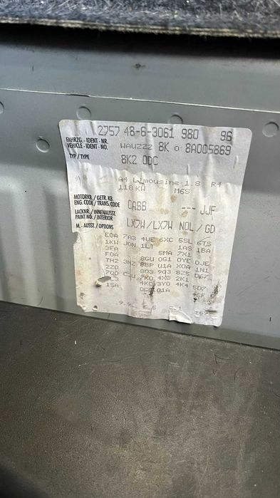 Dezmembrari/Dezmembrez Audi A4 B8 1.8 Tfsi CABB 160cp VOLAN STANGA