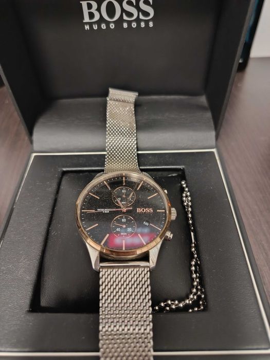 Ceas Hugo Boss că  nou