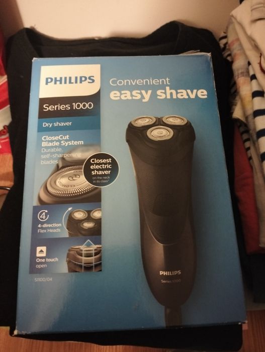 Mașina bărbierit Philips