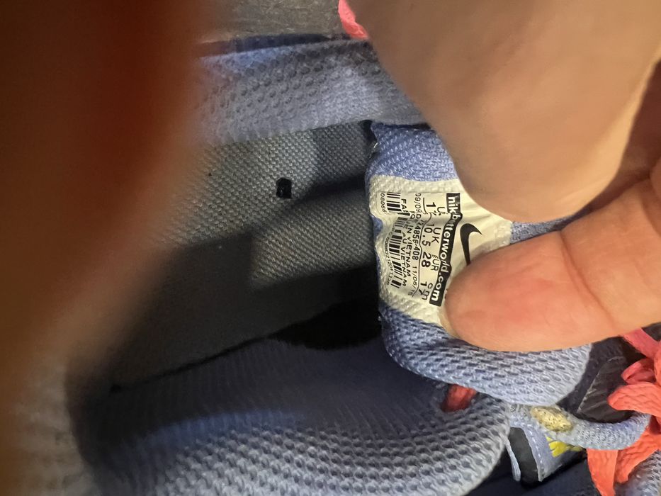 Nike маратонки 28 номер