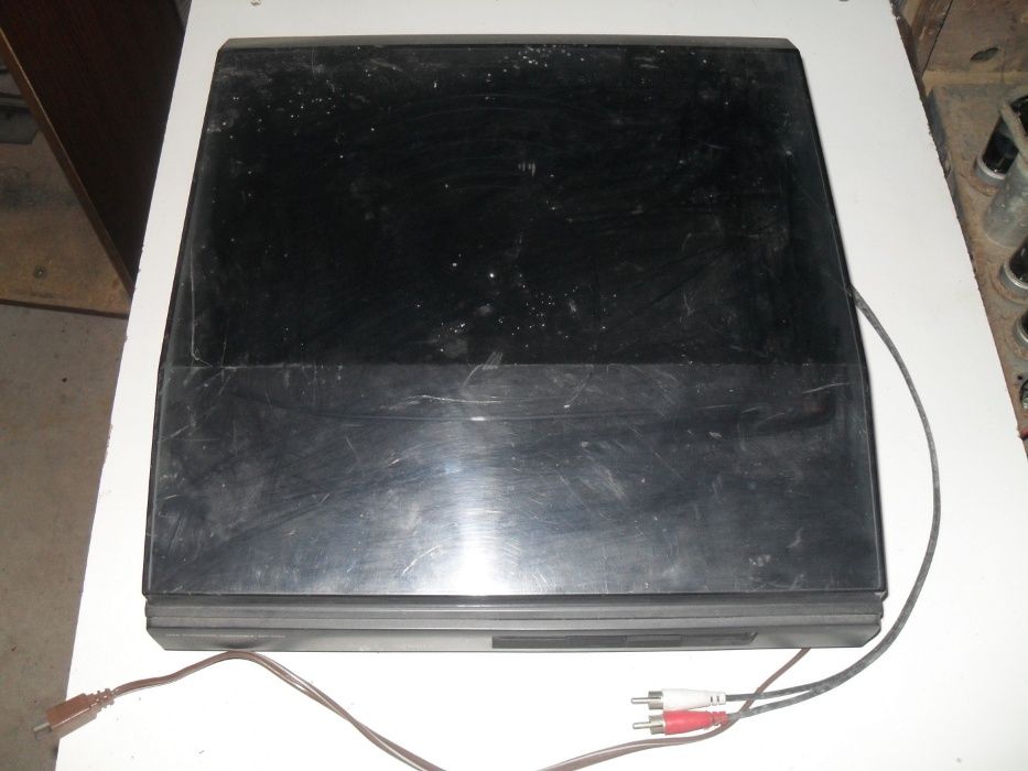 стари радио и телевизионни приемници