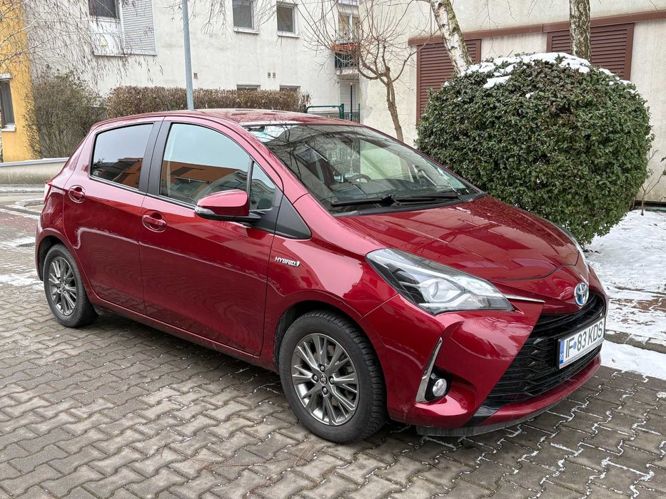 Toyota Yaris Hybrid Dynamic 64500 km