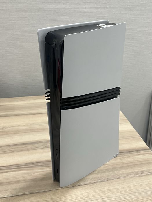 Playstation 5 pro / UFC 5 / FC 26 / Playstation plus люкс 3 месяца