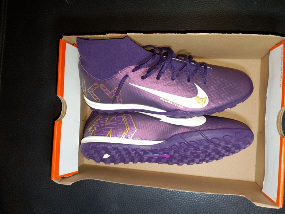 Футболни обувки  Nike Mercurial  Air Оригинални 100% номераот 36до 46.