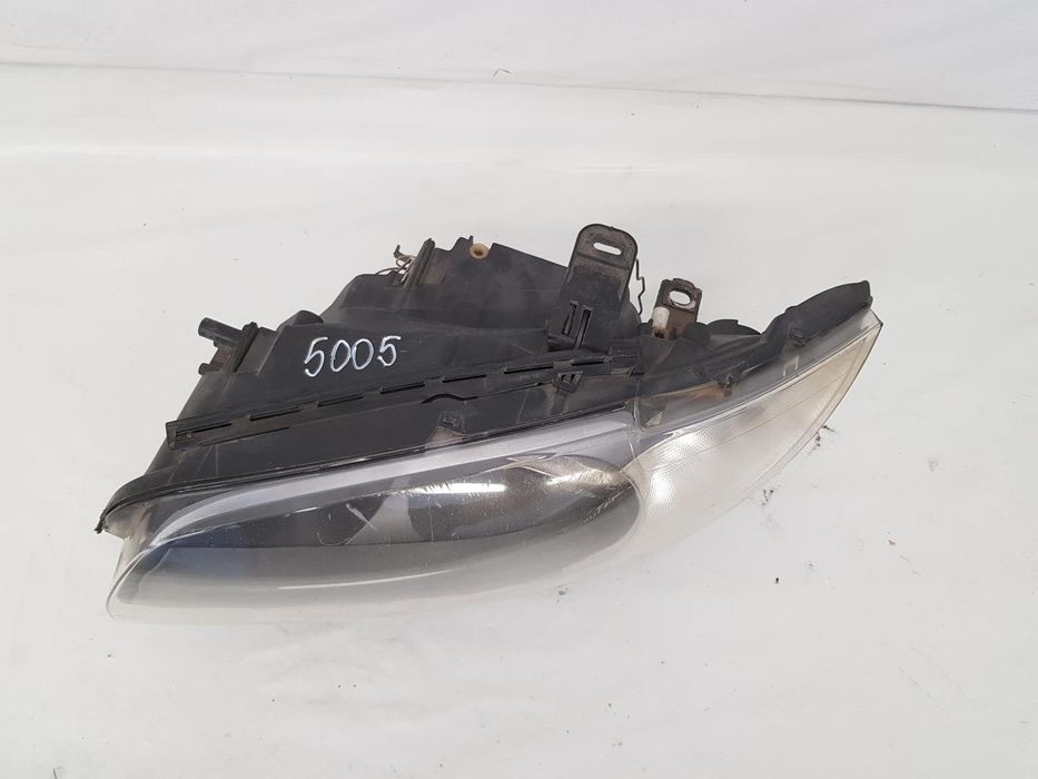 Far stanga halogen BMW Seria 1 E81 E87 dupa 2004