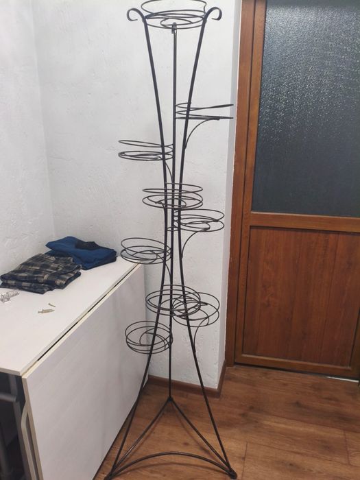 Подставка цветочная