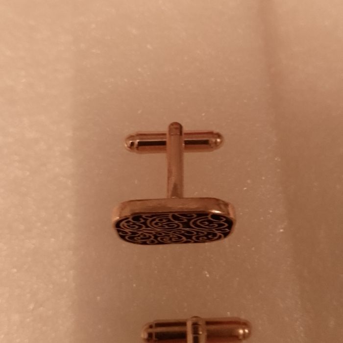 Запонки мурской янги