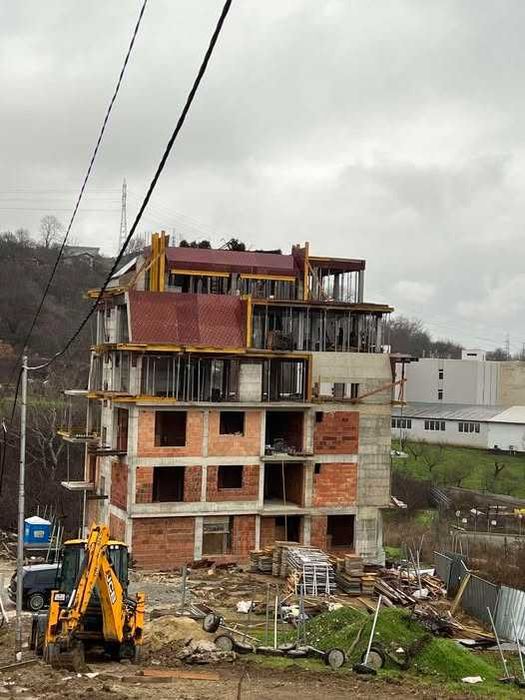 Просторен тристаен -Кайсиева градина