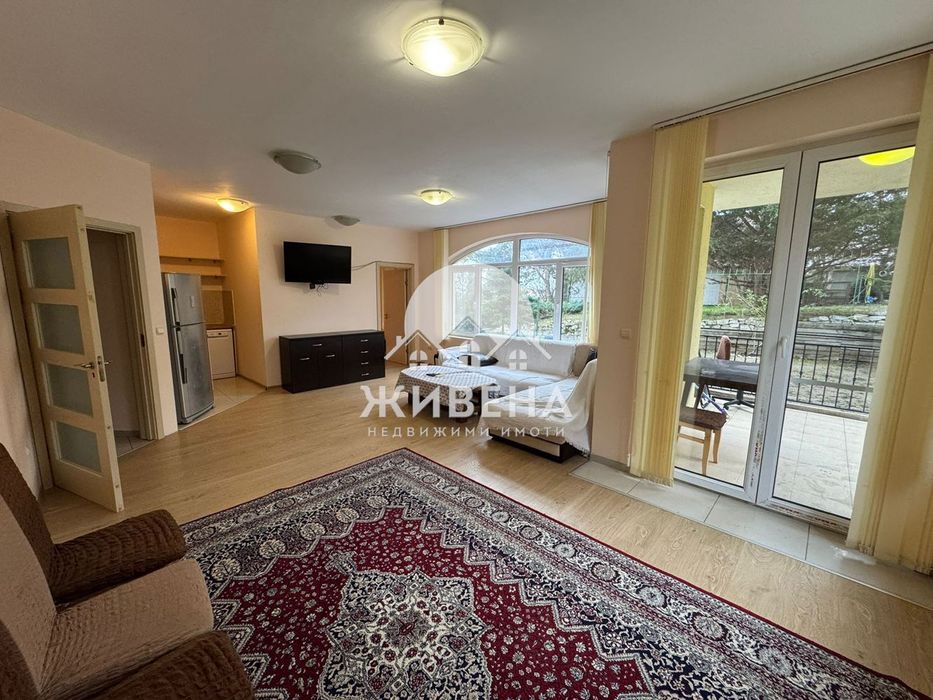 Четиристаен апартамент под наем с паркомясто, м-т Евксиноград