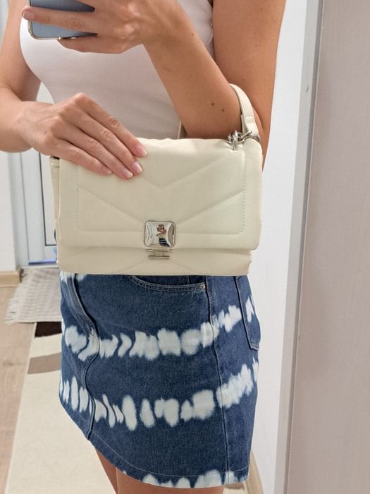 Продавам елегантна чанта Bershka