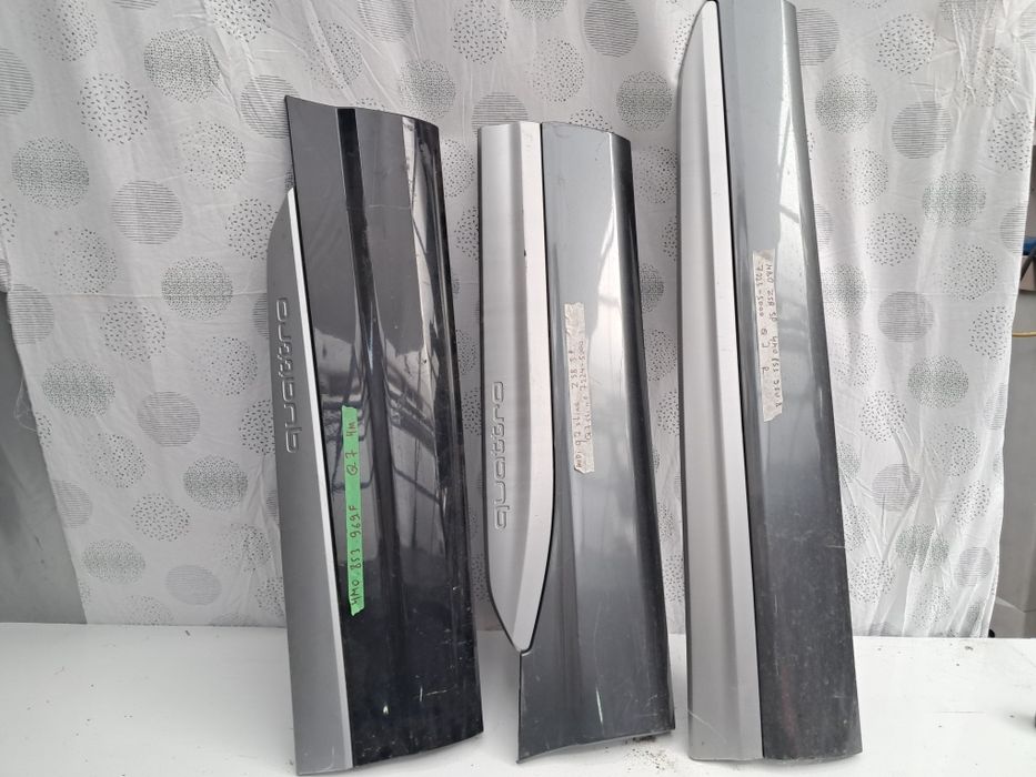 Лайсна врата Audi Q7 2016/23г