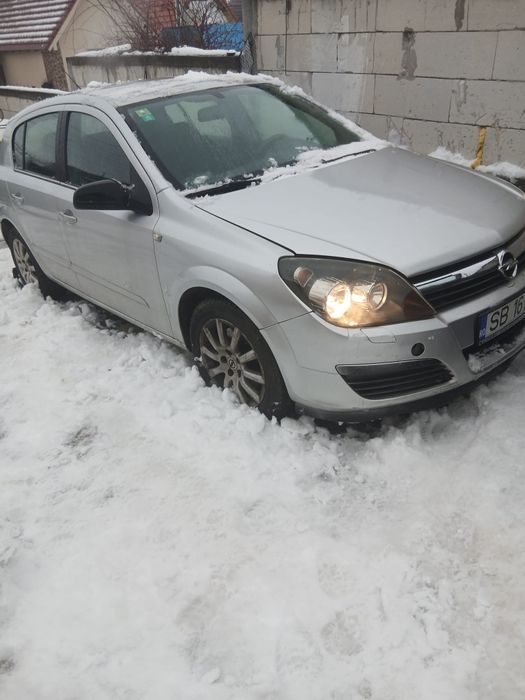 Vând mașină Olel Astra H