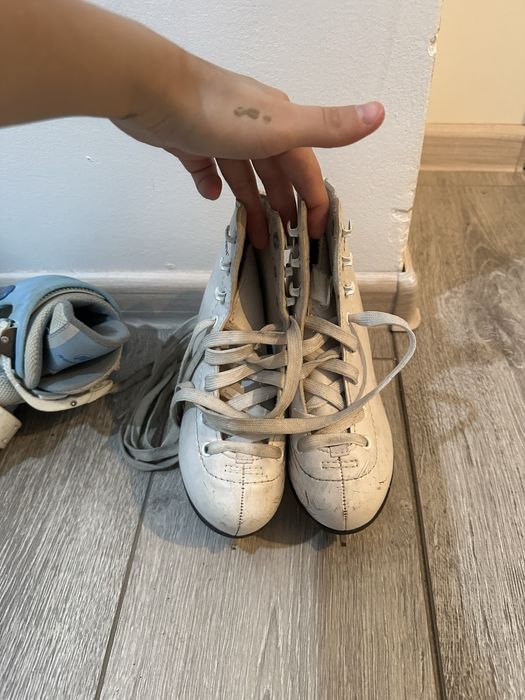 Коньки и ролики на детей