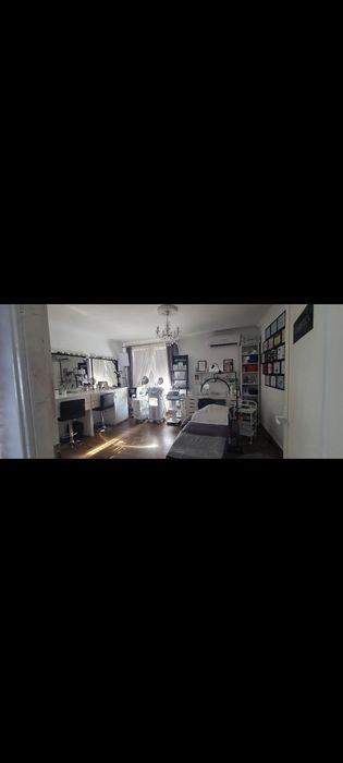 Închiriez spațiu