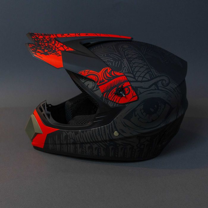 Каска с очила за ел. тротинетка , велосипед , мотокрос