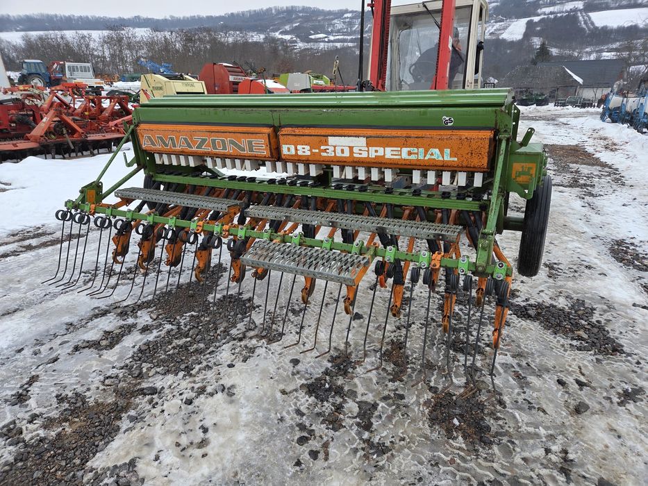 Semanatoare Paioase Amazone D8-30 Special