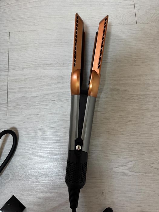 Airstrait Placa de par cu aer cald