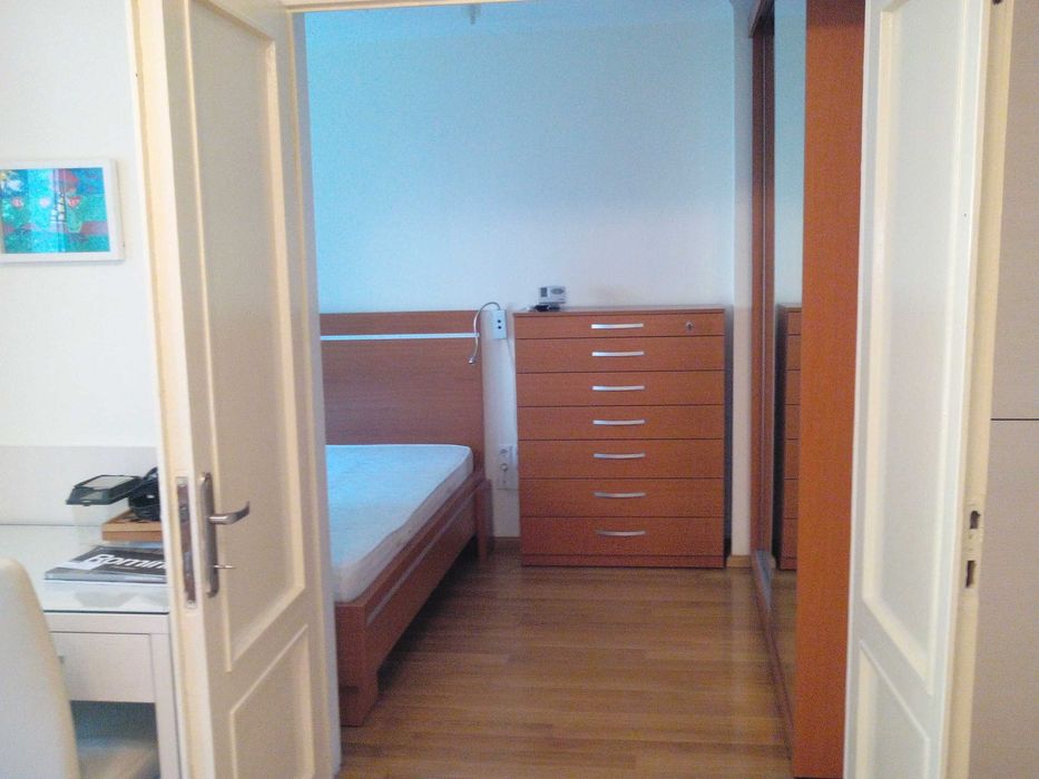 inchiriez garsoniera dubla cocheta  Ploiesti -gara de sud  350E