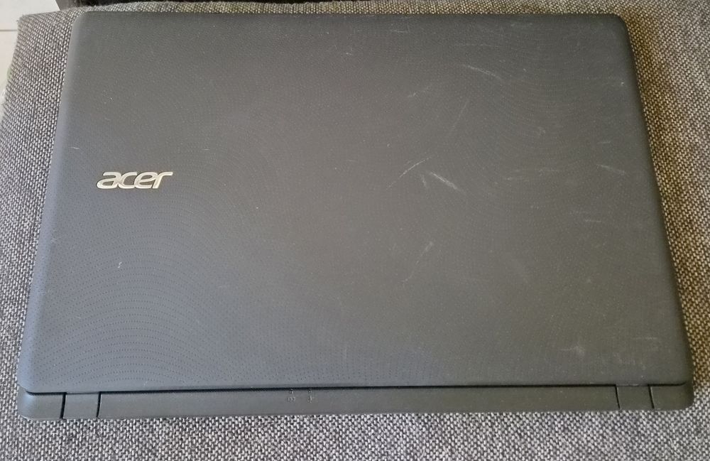 vand laptop Acer Aspire E51.15.6".Amd 4 7210 Quad.8 Gb.Ssd 256 Gb