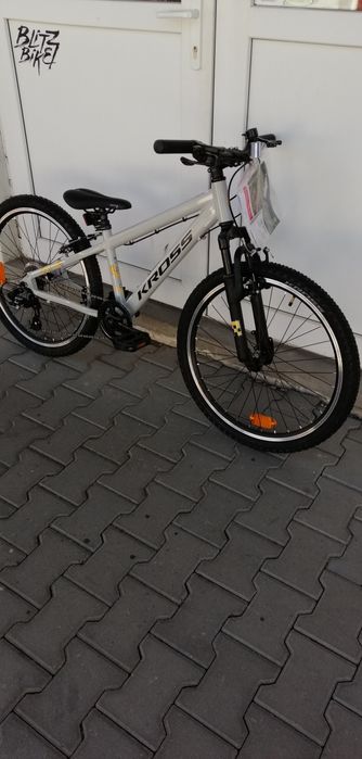 Bicicleta pentru copii 24"