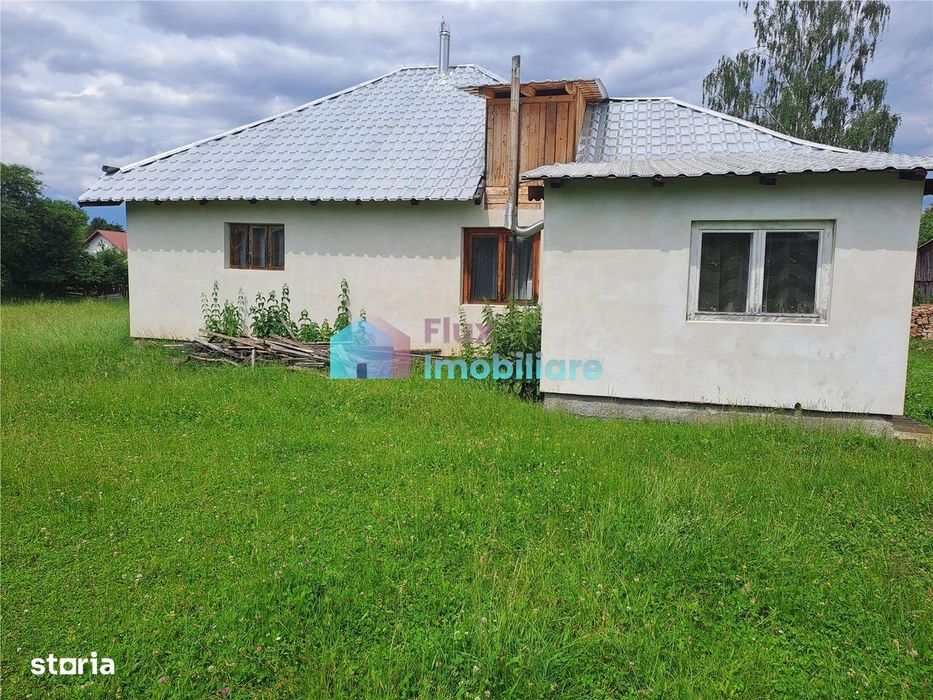 Casa cu teren in Malini