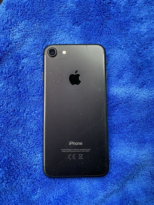 Продам iphone 7