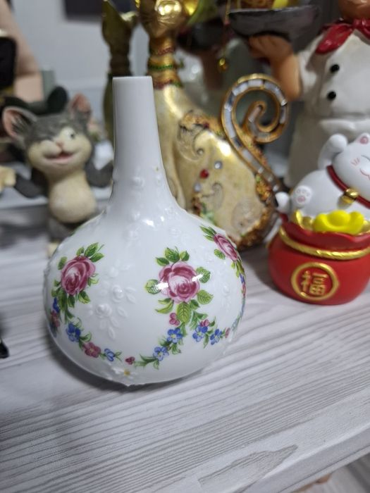 Продаётся флакон от духов