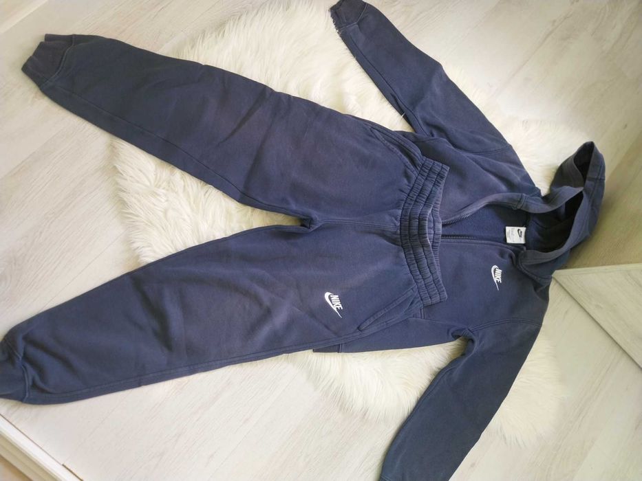 Анцунг за момче размер 137-147