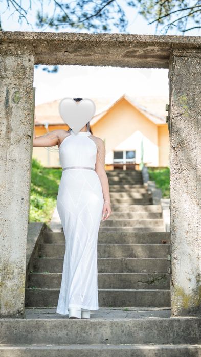 Официална бяла рокля