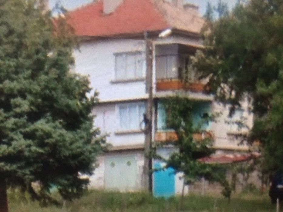 Продава се Етаж от къща в с. Стражец, Област Разград - 200 кв.м за 395 €/кв.м - Снимка #3