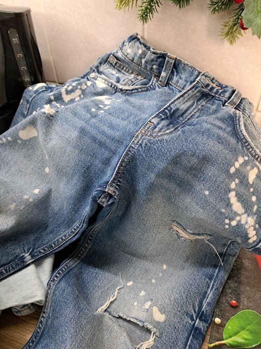 Blugi Zara cu rupturi mas 140-146