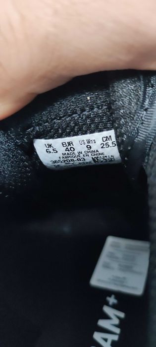 Adidasi / Pantof negru Puma foarte eleganti NOI! Marimea 40