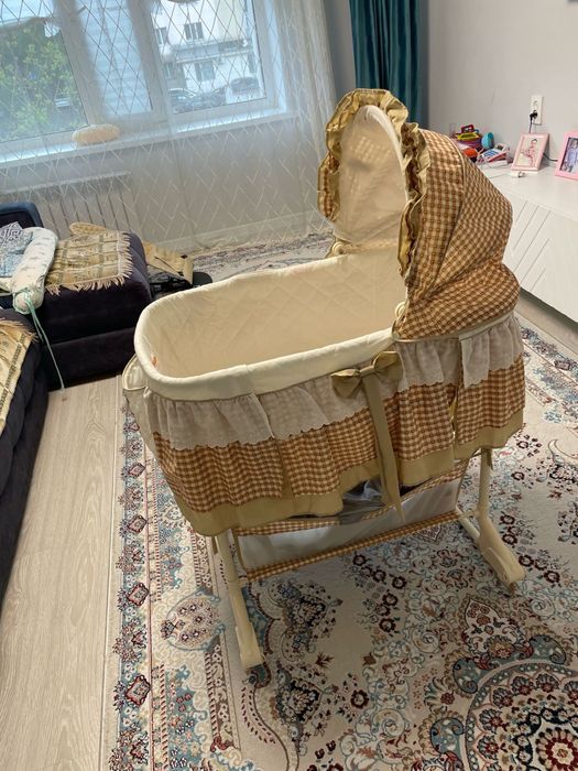 Продам манежку в хорошем состоянии