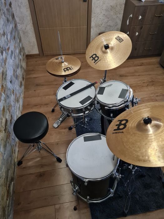 Барабани Ludwig Accent CS + чинели и хардуер